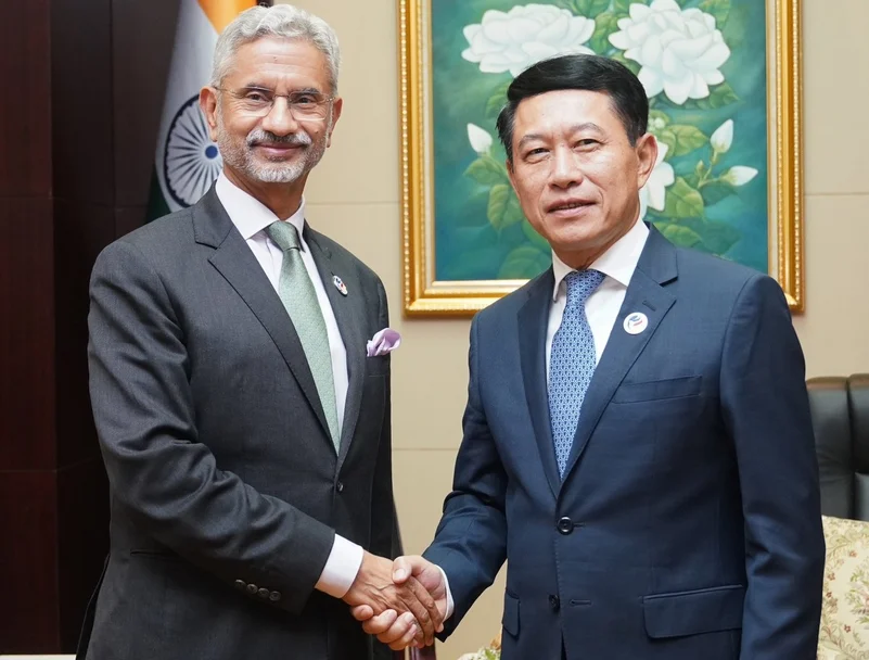 External Affairs Minister S Jaishankar with DPM and FM Saleumxay Kommasith of Lao PDR